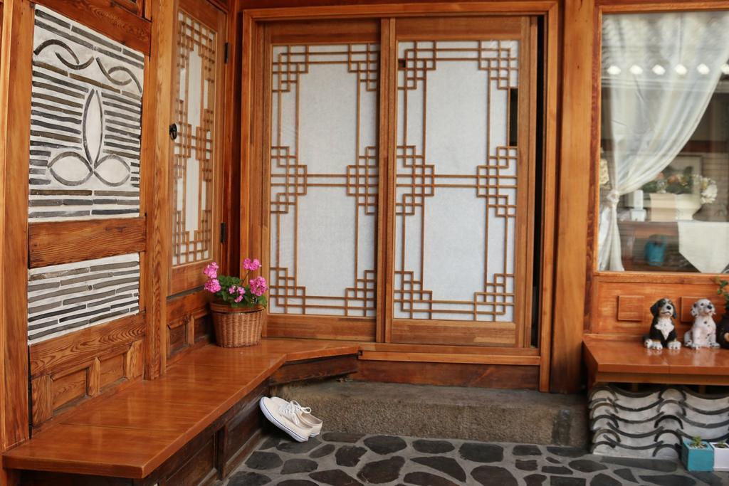 Dajayon Hanok Stay Сеул Экстерьер фото